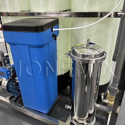 Precision RO-Wasserbehandlungsanlage 2000L FRP-Wasservorbehandlungssystem