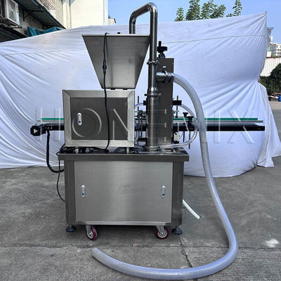 Automatische Zahnradpumpe Badlotion Zwei-Kopf-Füllmaschine Pneumatisches Zuführmaterial