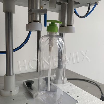80 Watt halbautomatische Sprühflaschenverschlussmaschine 220V / 50Hz Spannung