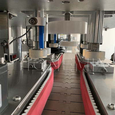 Automatische Vierrad-Kappenmaschine Vielseitiger Hochgeschwindigkeits-Kapper
